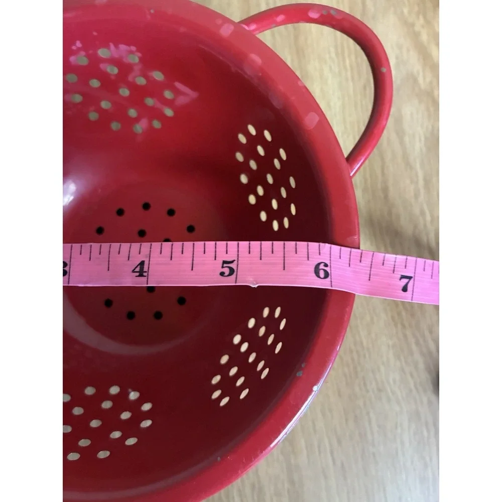 Colander Red‎ 6